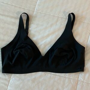 SKIMS Black Seamless Bra